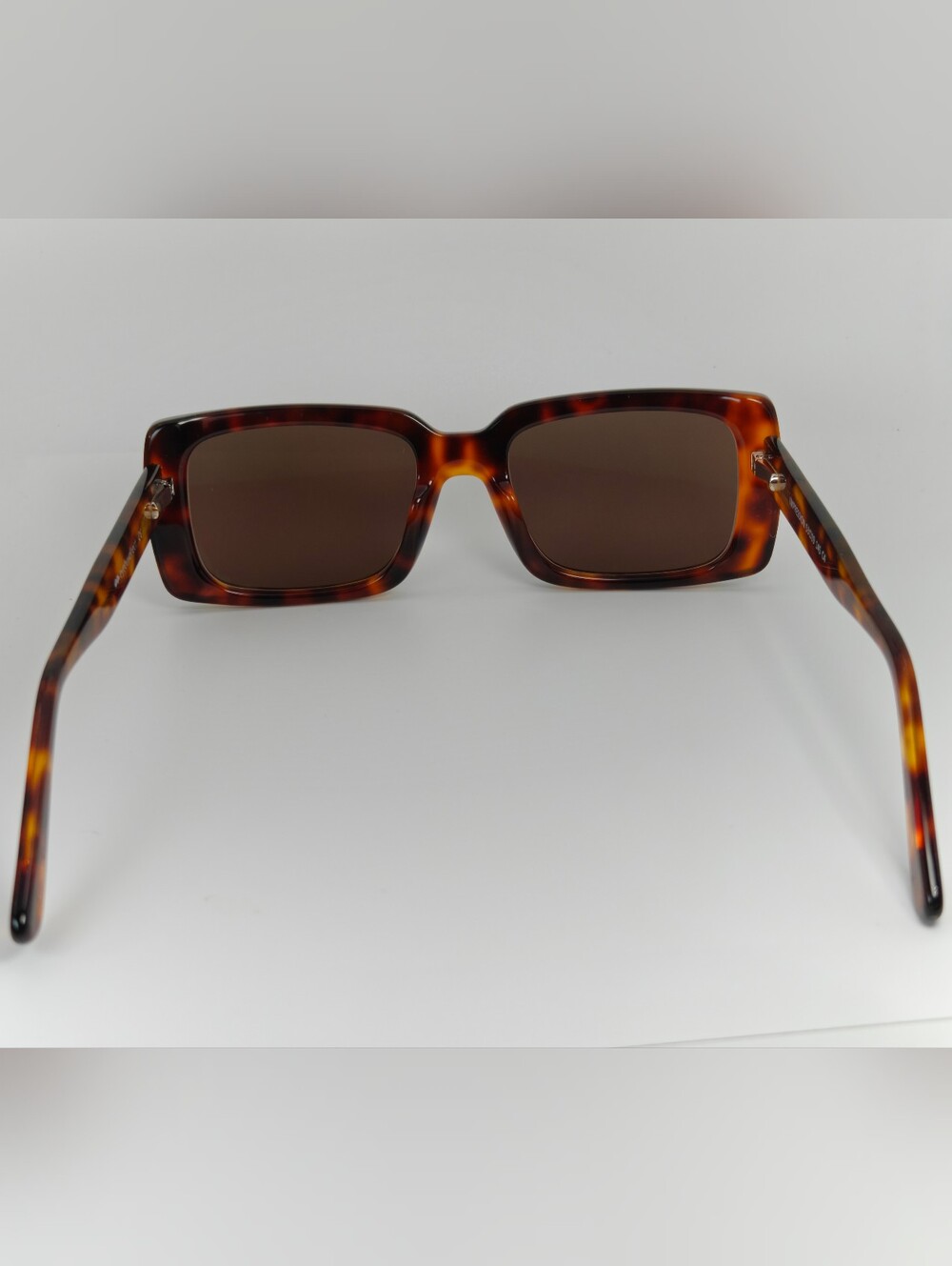 Impression. Classic Tortoiseshell Rectangular. Thicker Structure Front - Picture 6 of 11